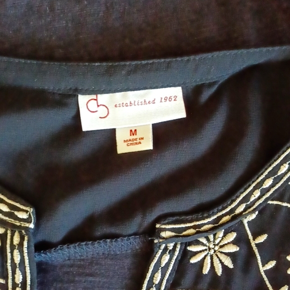 DB established 1962 🖤 Black LS Tunic With Cream Embroidery on Mesh WM - Picture 7 of 9